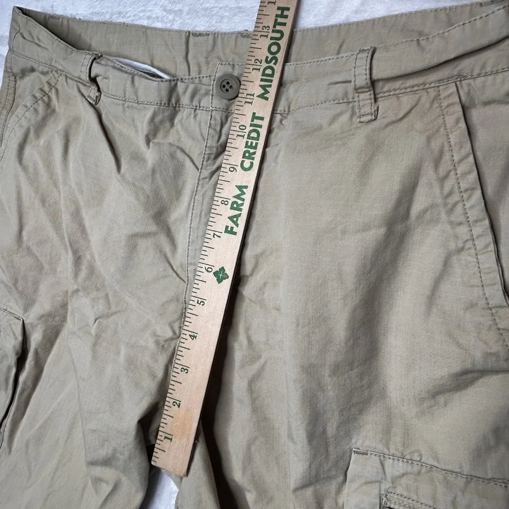 Vintage Nike Shorts Cargo Ripstop Khaki‎ Mens 36 Cotton Zipped Pockets Y2K